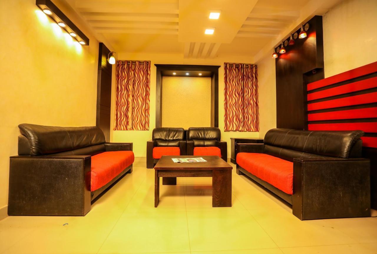 Hotel Emerald Inn Муннар Екстер'єр фото