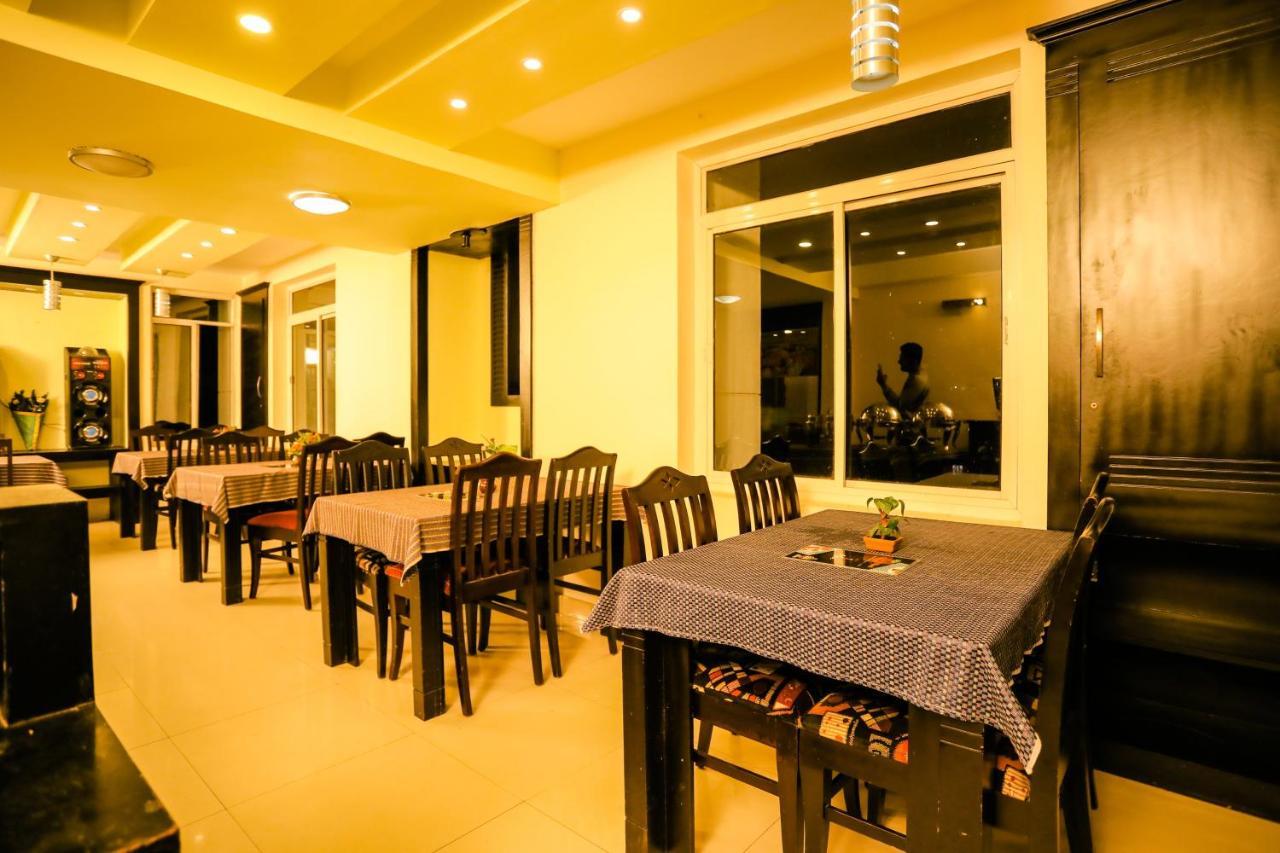 Hotel Emerald Inn Муннар Екстер'єр фото