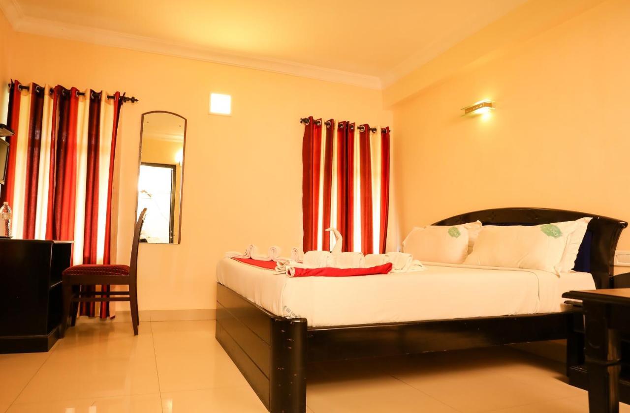 Hotel Emerald Inn Муннар Екстер'єр фото