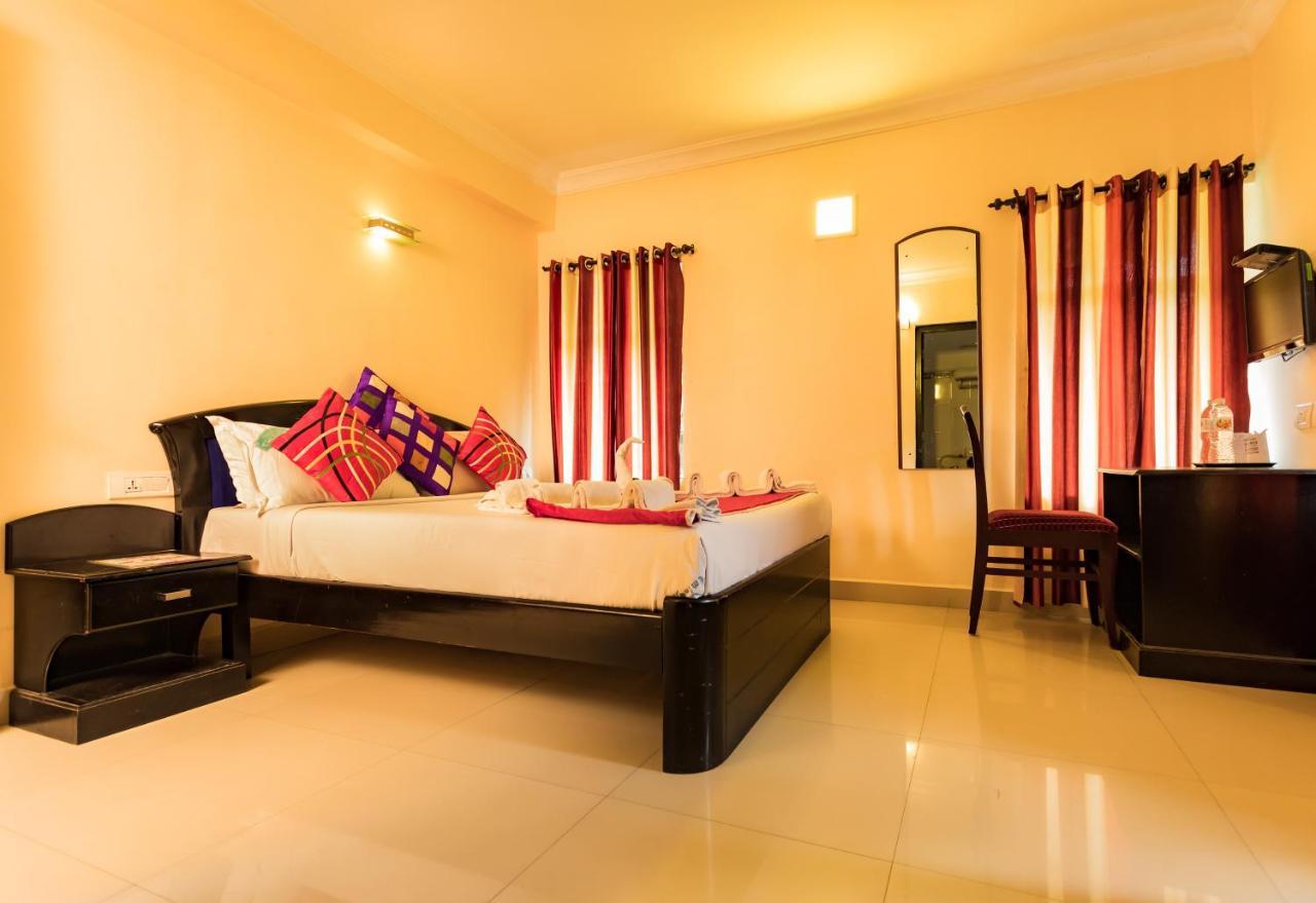 Hotel Emerald Inn Муннар Екстер'єр фото